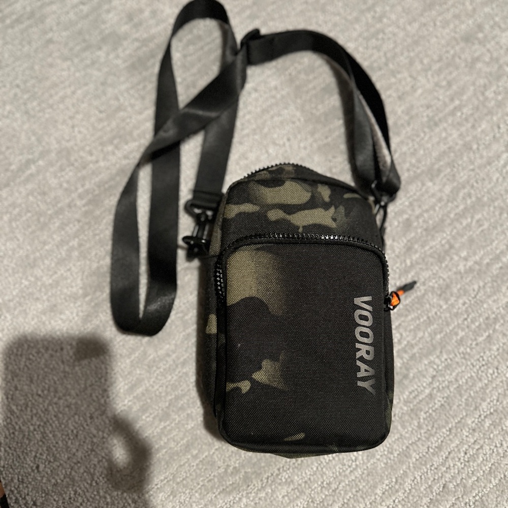 Vooray Black Camouflage Women's Crossbody Bag